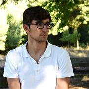 Estudiante de economía da clases particulares de apoyo, Matemáticas, Lengua Castellana, Música